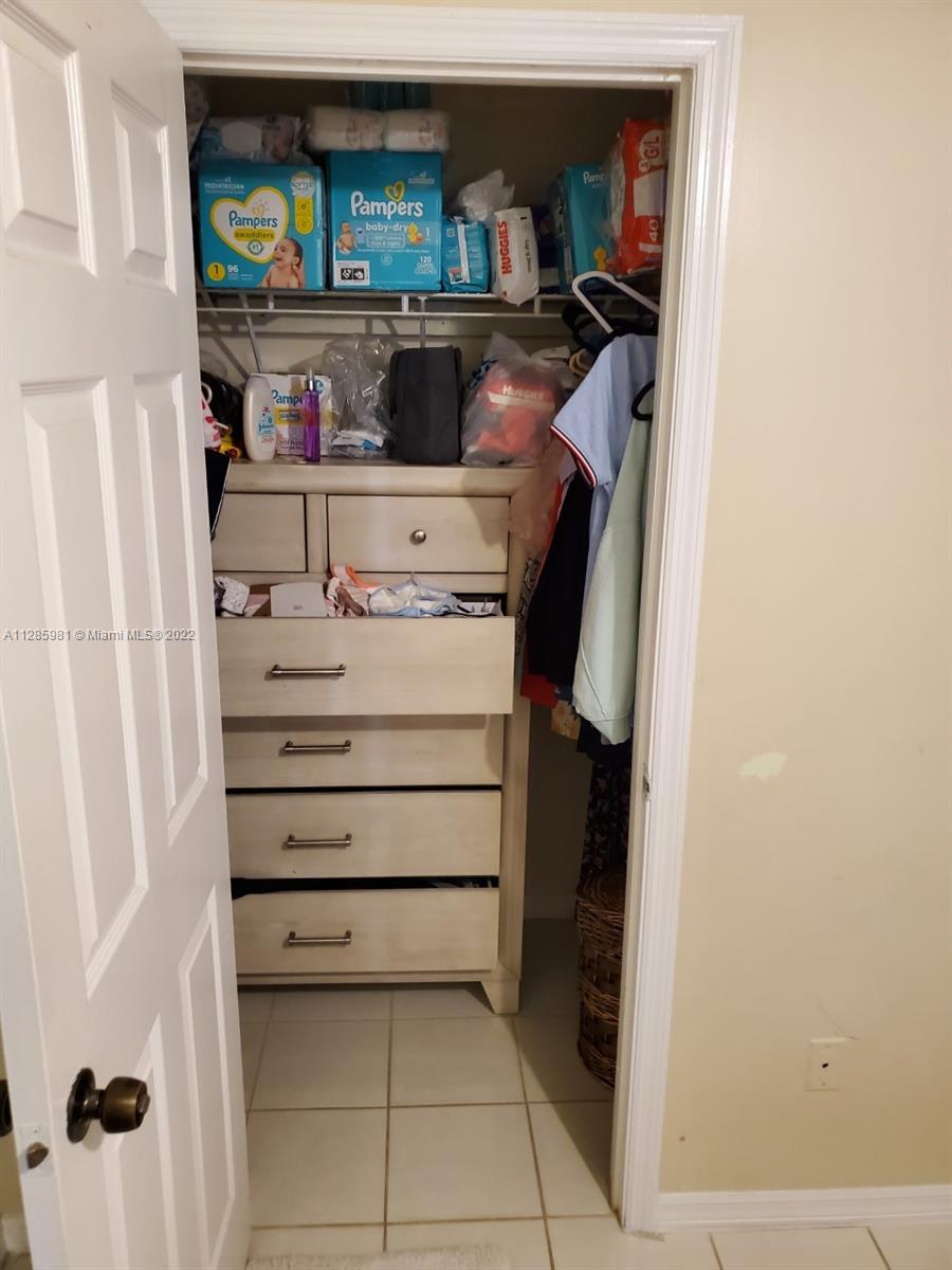 BURDINES HABITAT - Residential