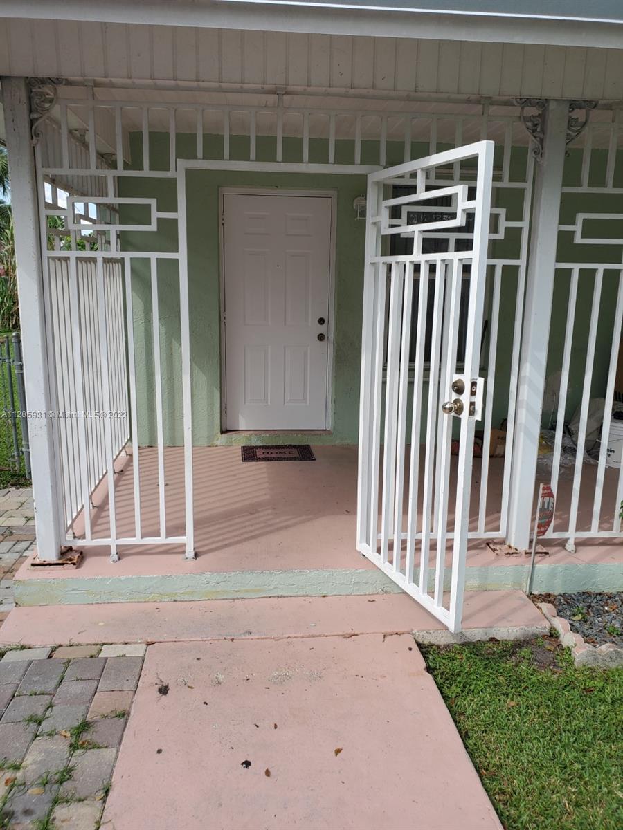 BURDINES HABITAT - Residential