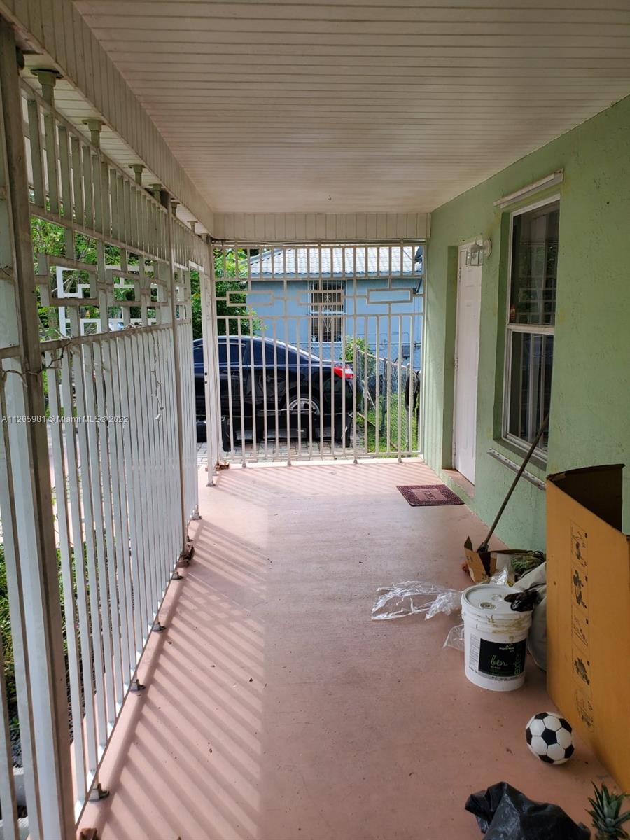 BURDINES HABITAT - Residential