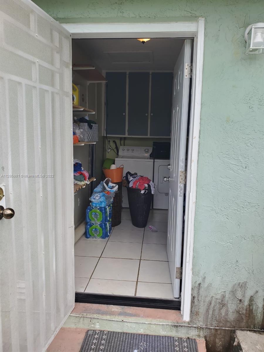 BURDINES HABITAT - Residential