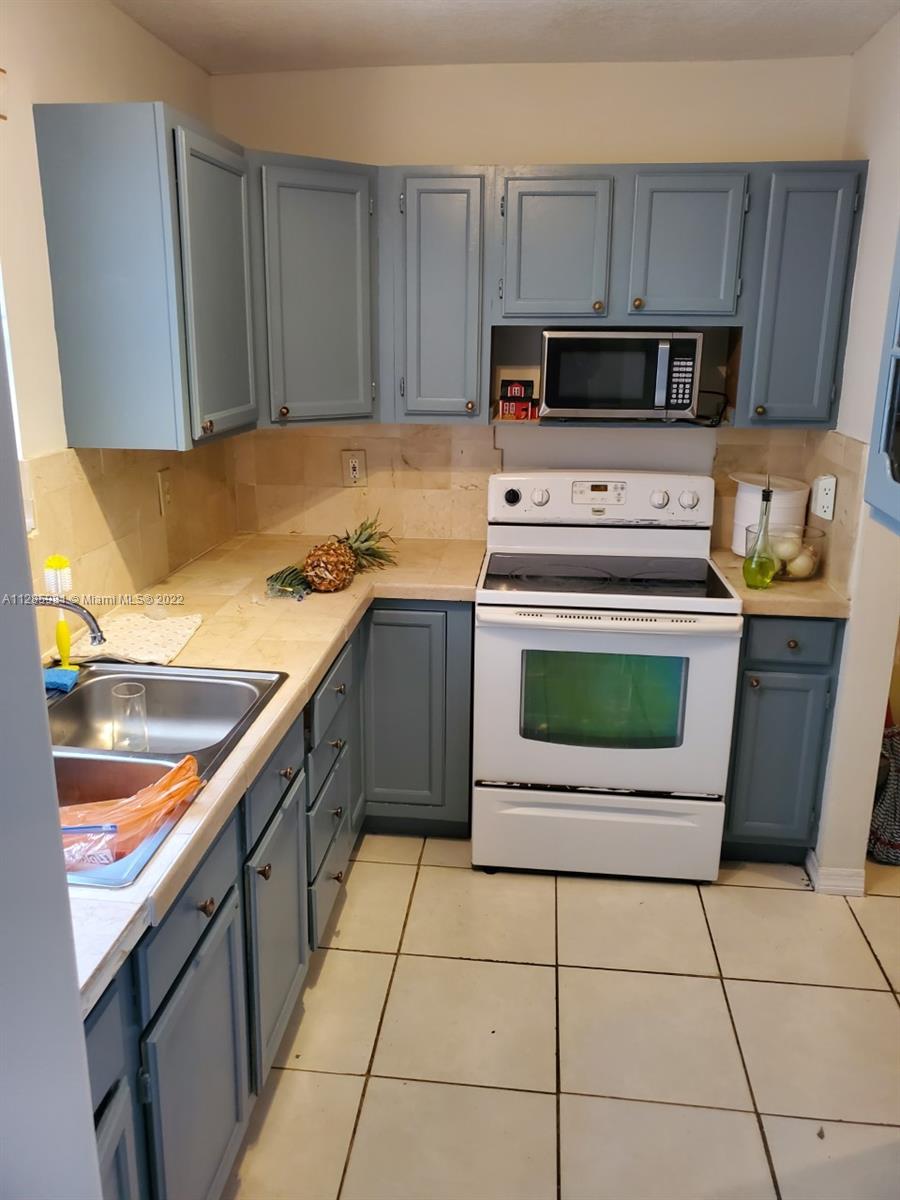 BURDINES HABITAT - Residential