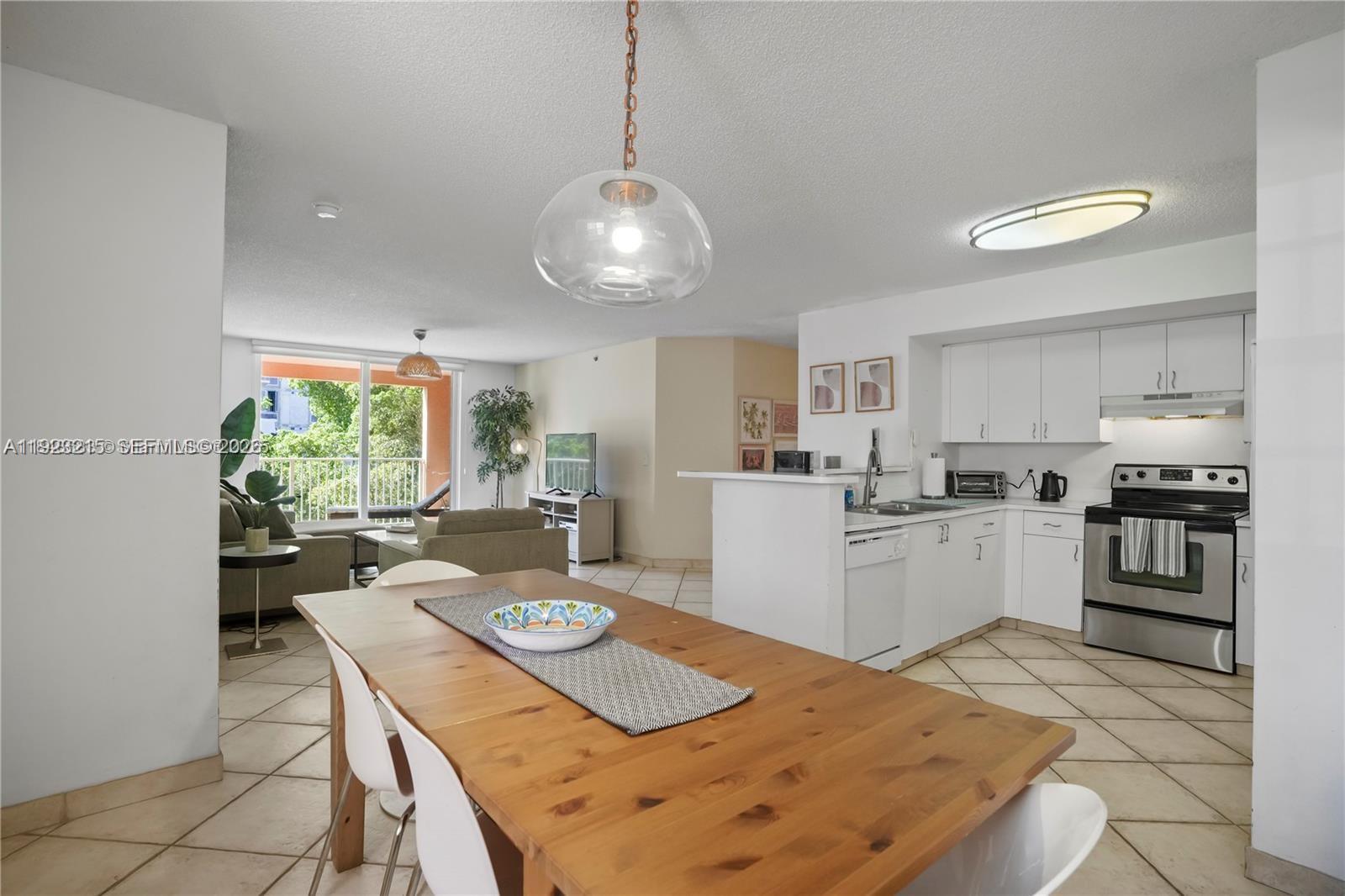 THE YACHT CLUB AT AVENTUR - Residential