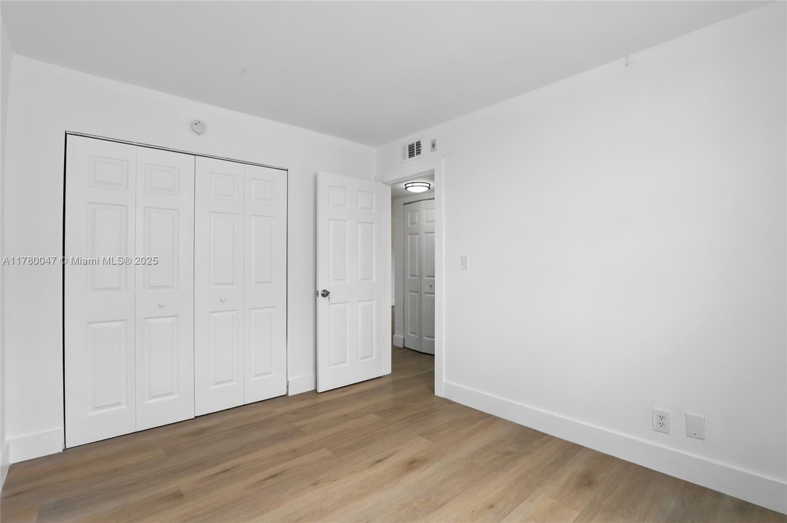 LAKESHORE AT UNIVERSITY P - Residential Lease