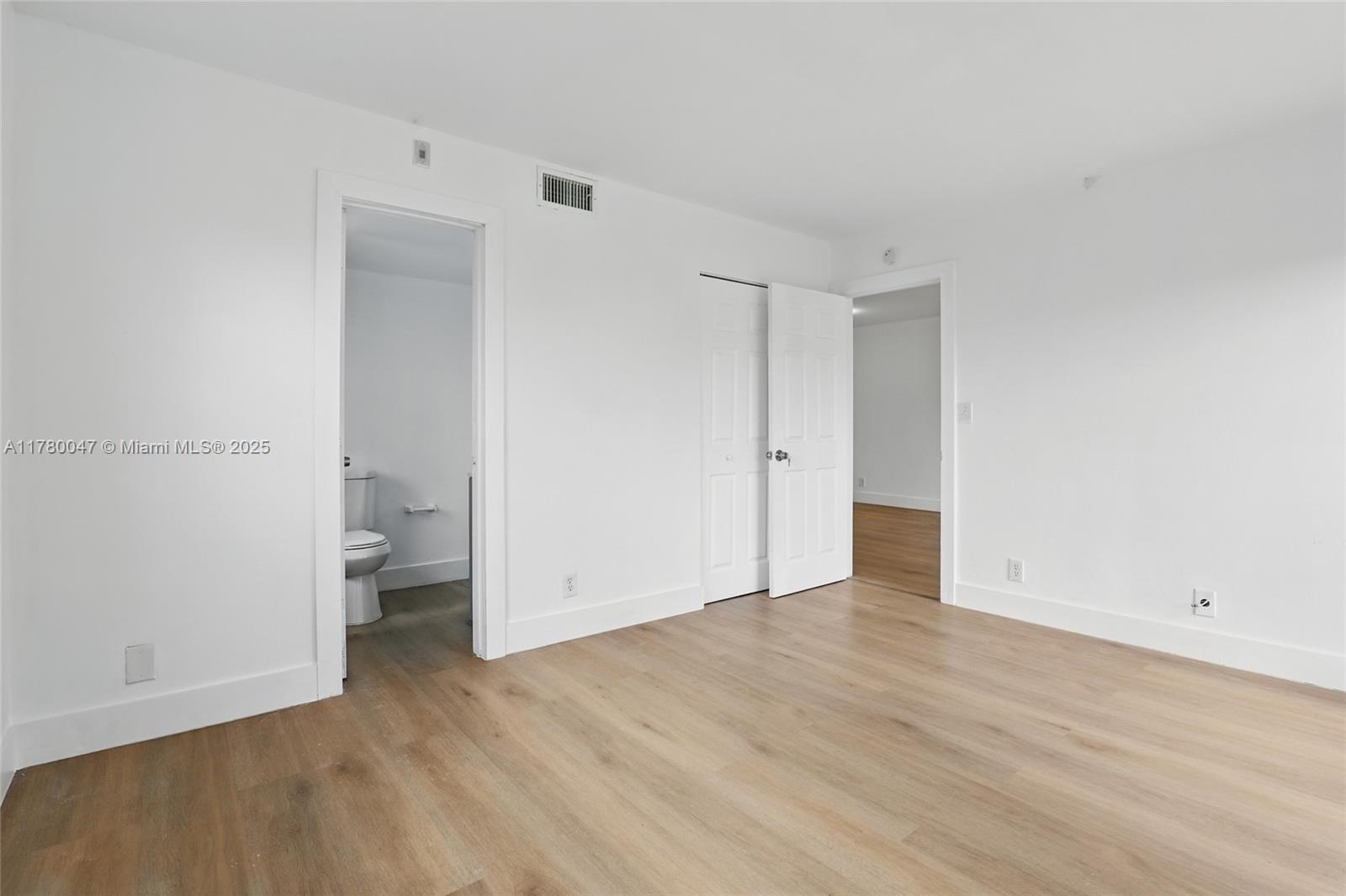 LAKESHORE AT UNIVERSITY P - Residential Lease