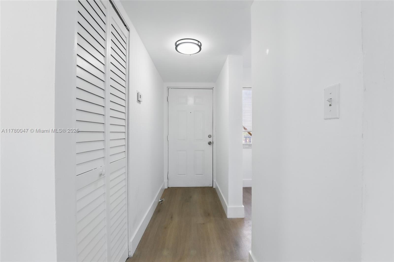 LAKESHORE AT UNIVERSITY P - Residential Lease