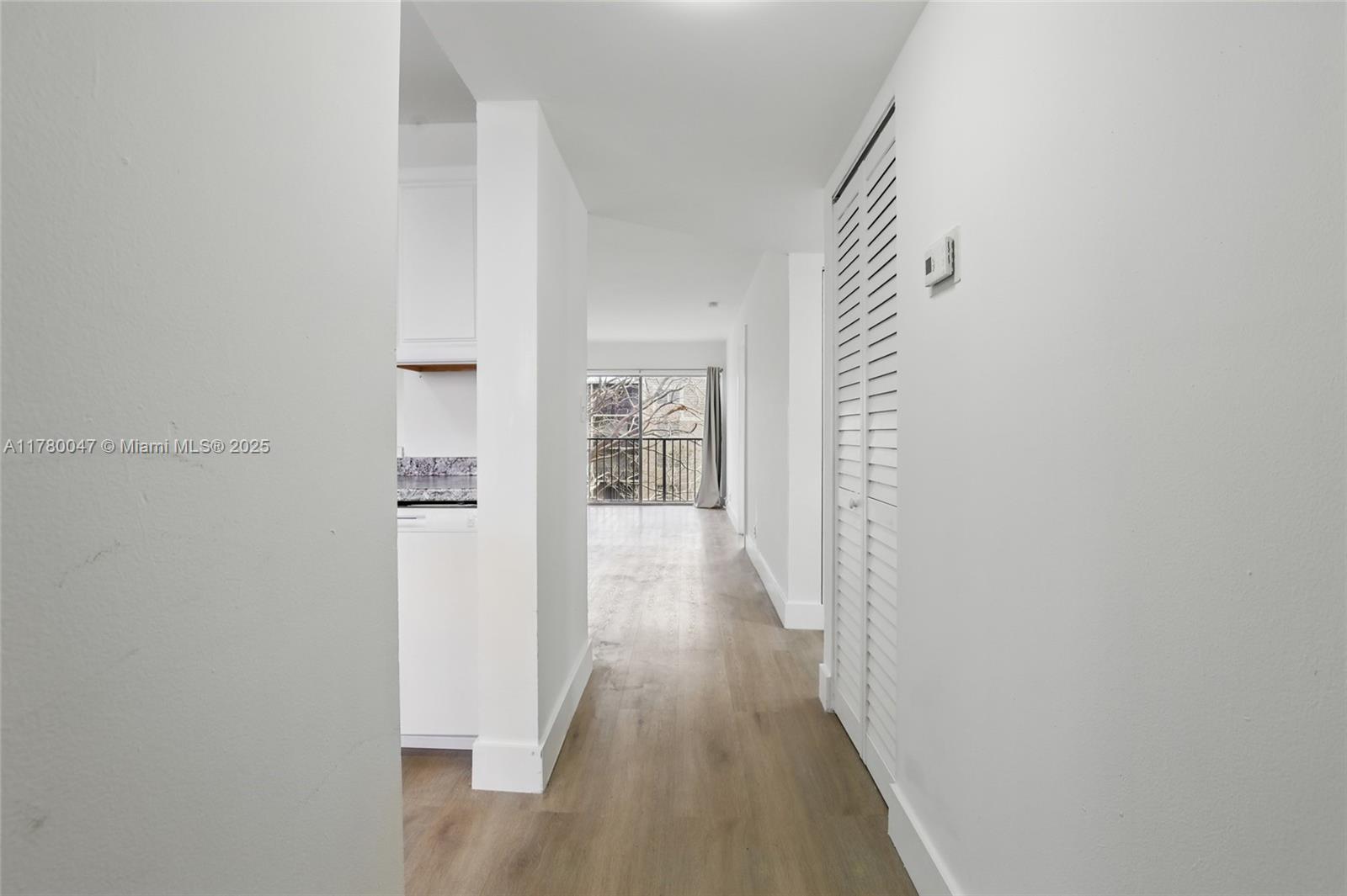 LAKESHORE AT UNIVERSITY P - Residential Lease