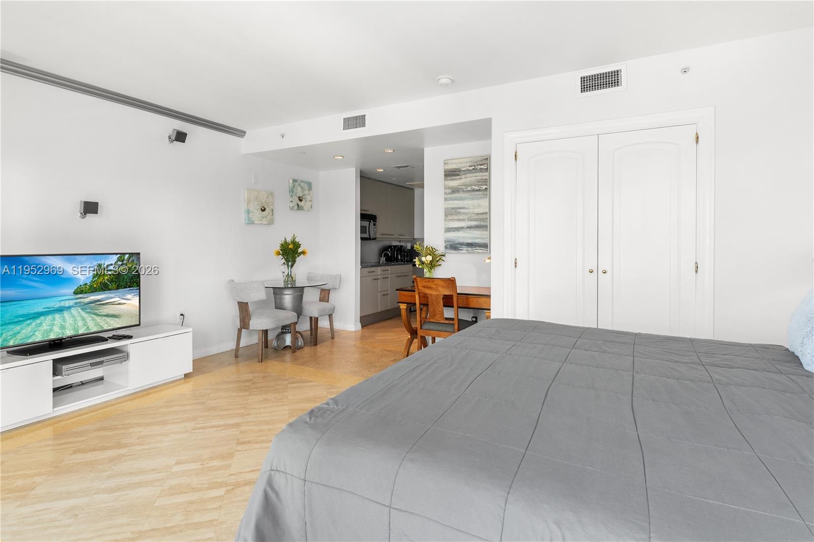 BENTLEY BEACH CONDO - Residential