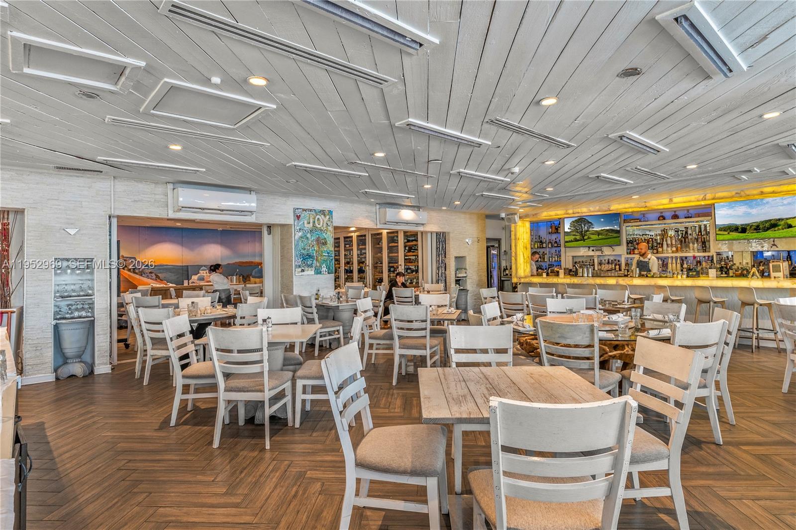 BENTLEY BEACH CONDO - Residential