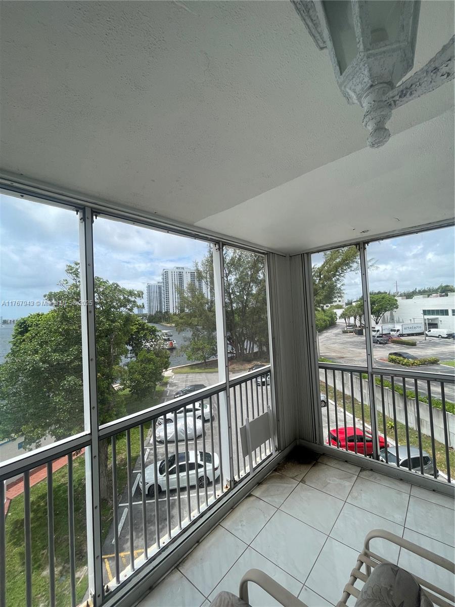 POINT EAST SEC III CONDO - Residential