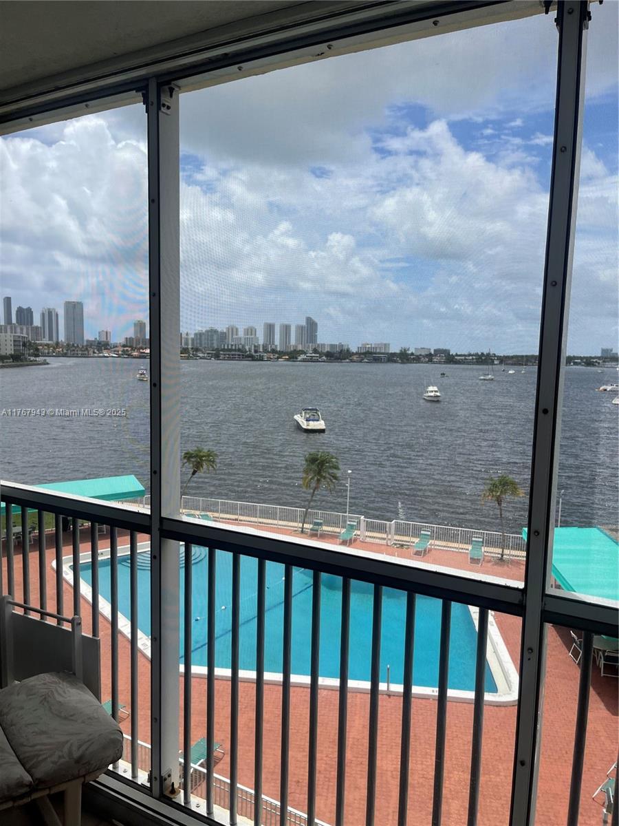 POINT EAST SEC III CONDO - Residential