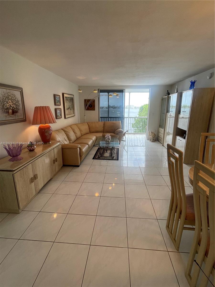 POINT EAST SEC III CONDO - Residential