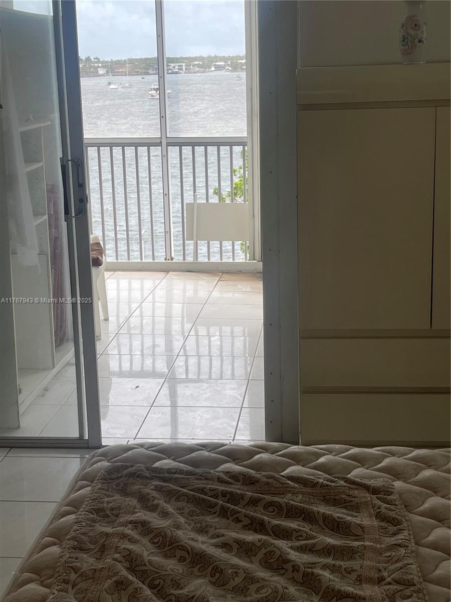 POINT EAST SEC III CONDO - Residential