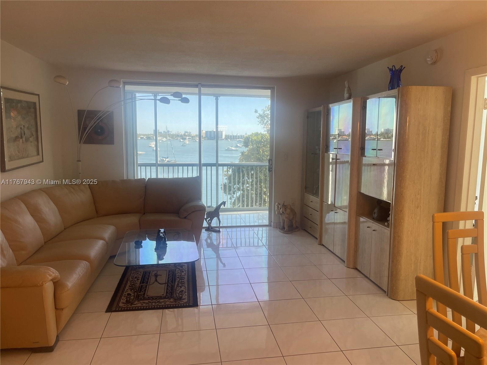 POINT EAST SEC III CONDO - Residential