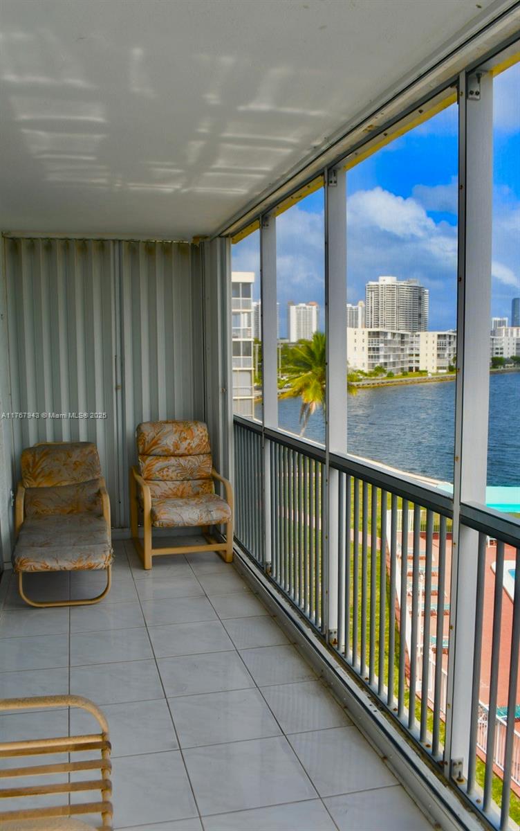 POINT EAST SEC III CONDO - Residential