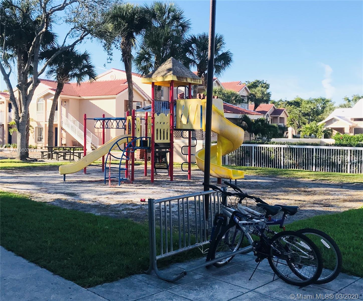 ROYAL PALM PLACE - Residential