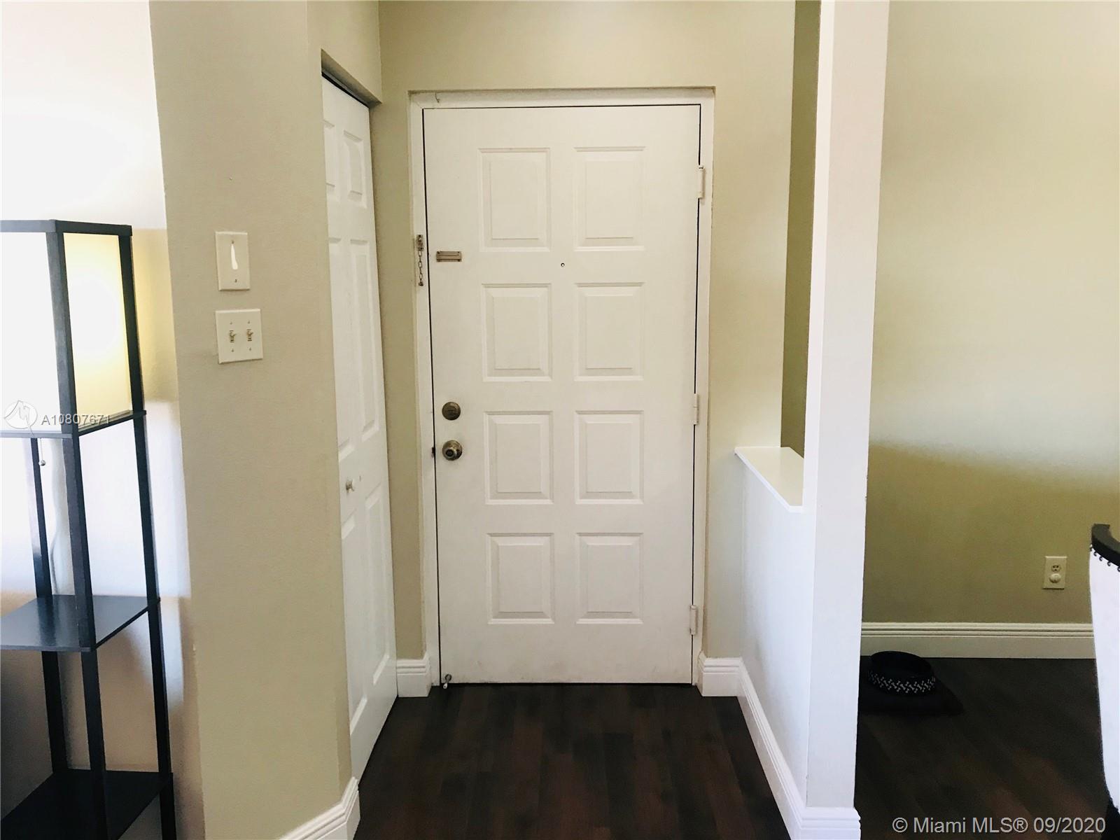 ROYAL PALM PLACE - Residential