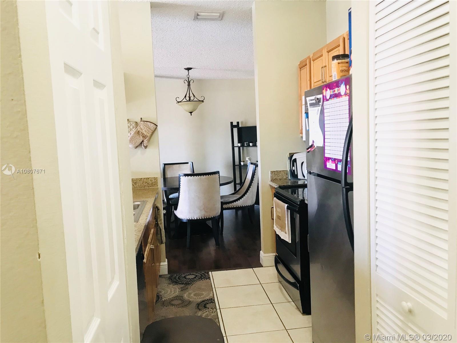 ROYAL PALM PLACE - Residential