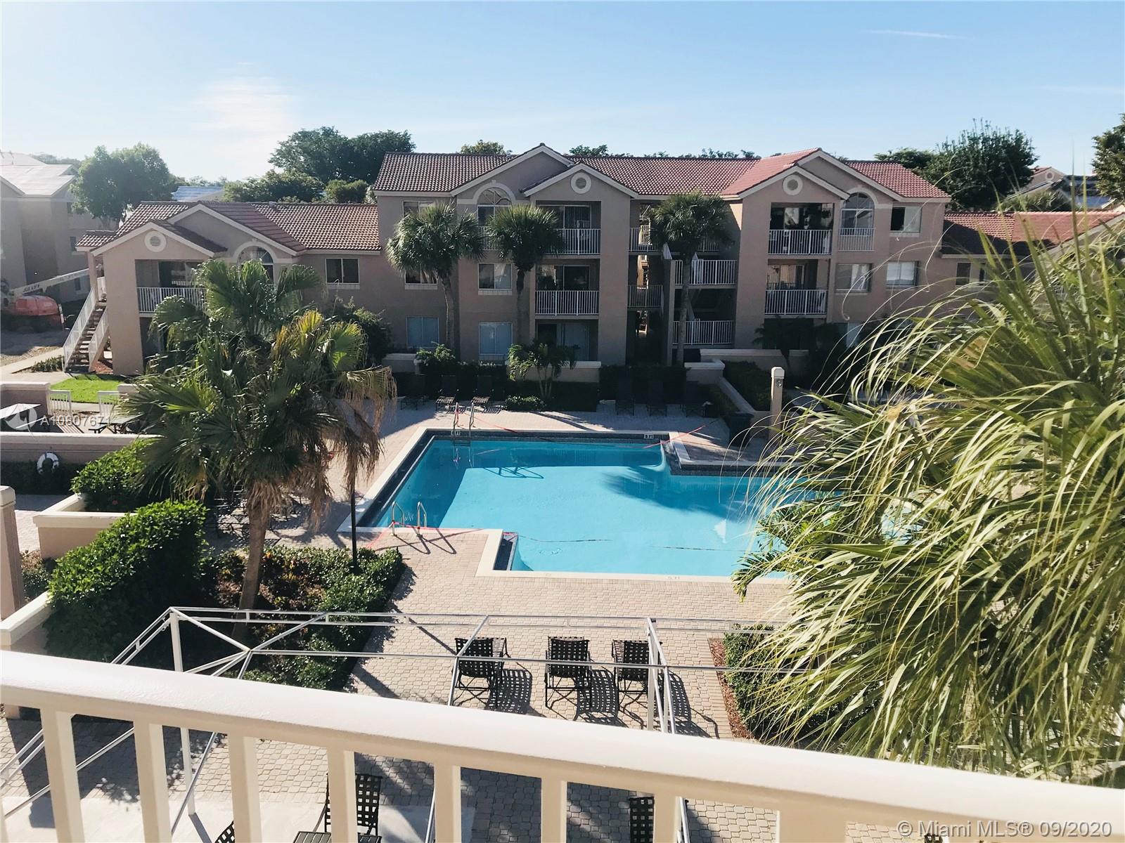 ROYAL PALM PLACE - Residential