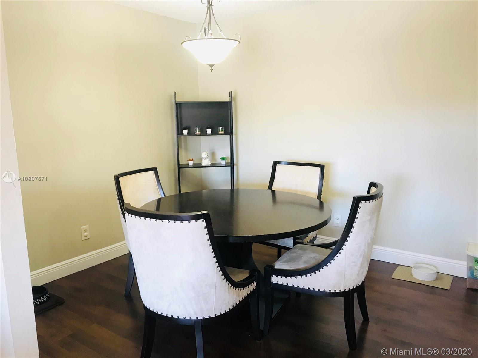 ROYAL PALM PLACE - Residential