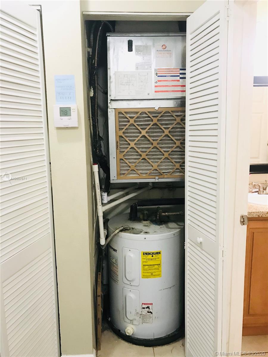 ROYAL PALM PLACE - Residential