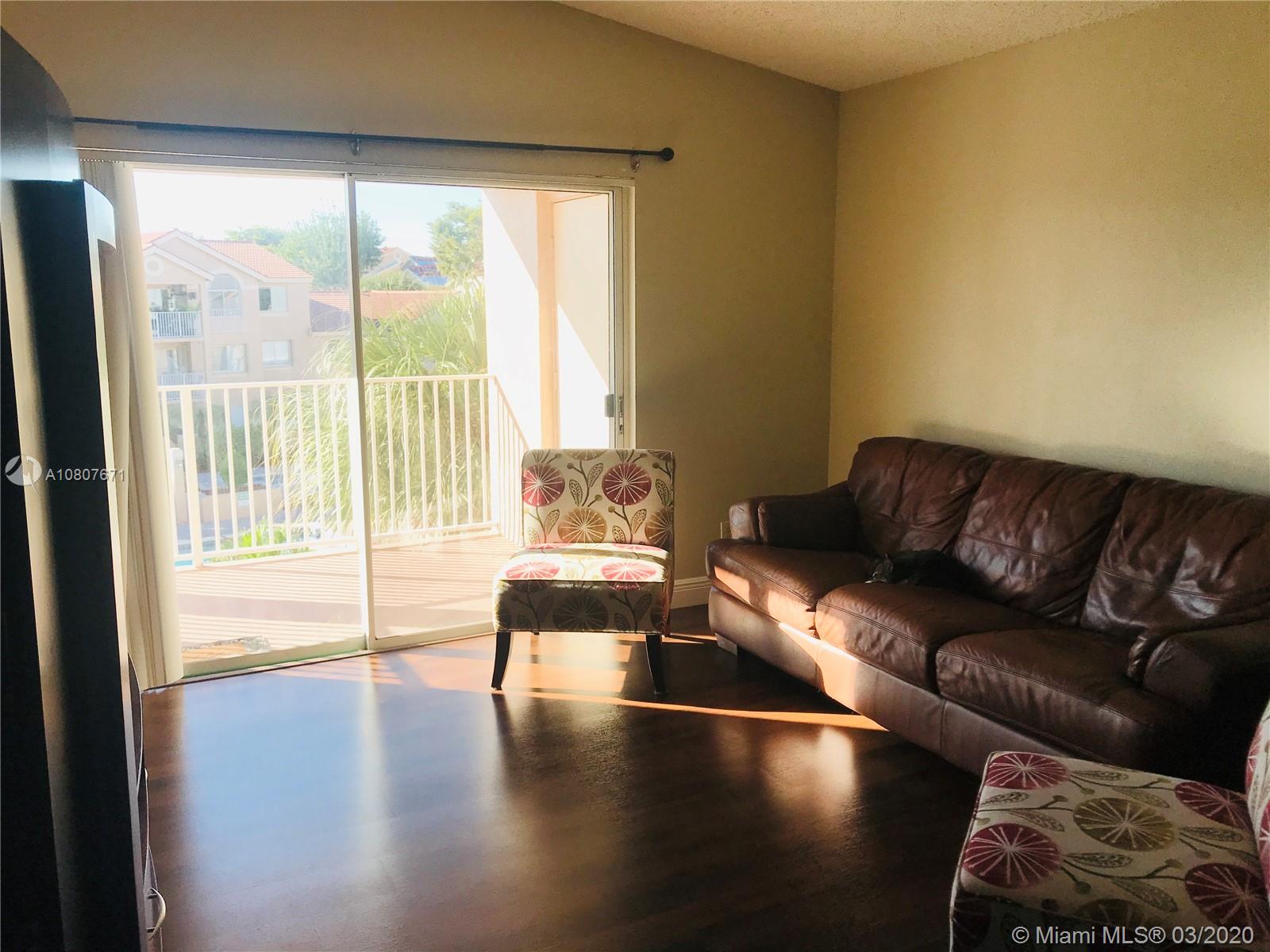 ROYAL PALM PLACE - Residential