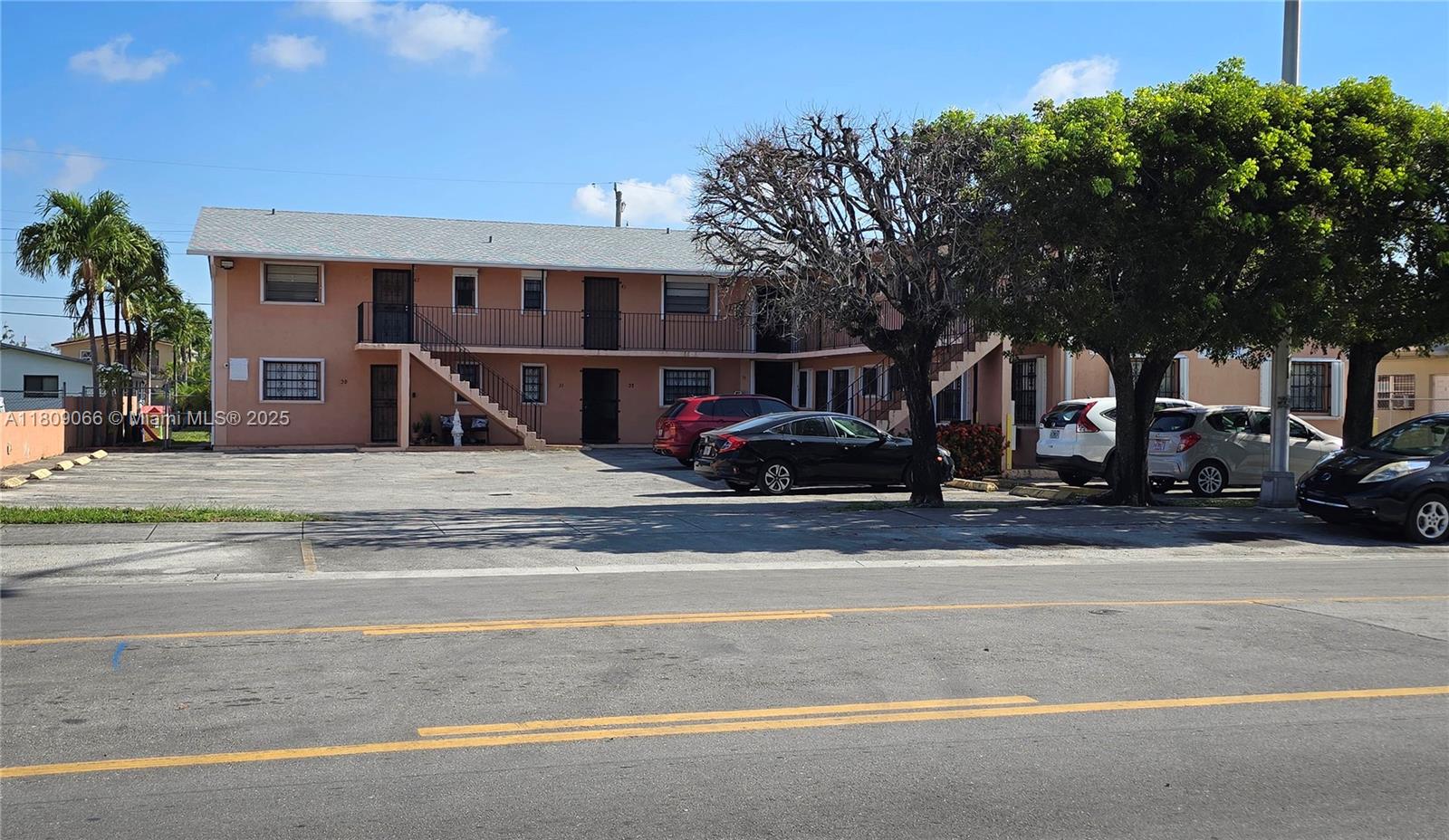 DEL REY PARK CONDO - Residential Lease