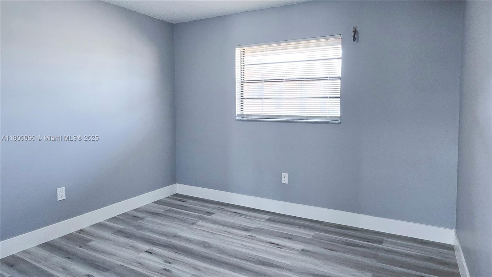 DEL REY PARK CONDO - Residential Lease