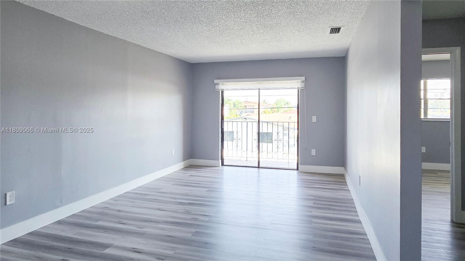 DEL REY PARK CONDO - Residential Lease