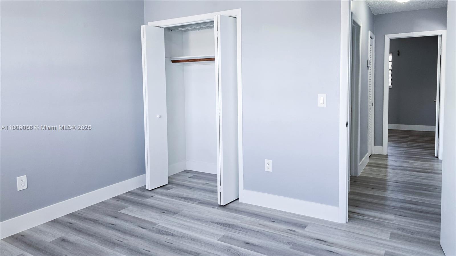 45 W 23rd St 8