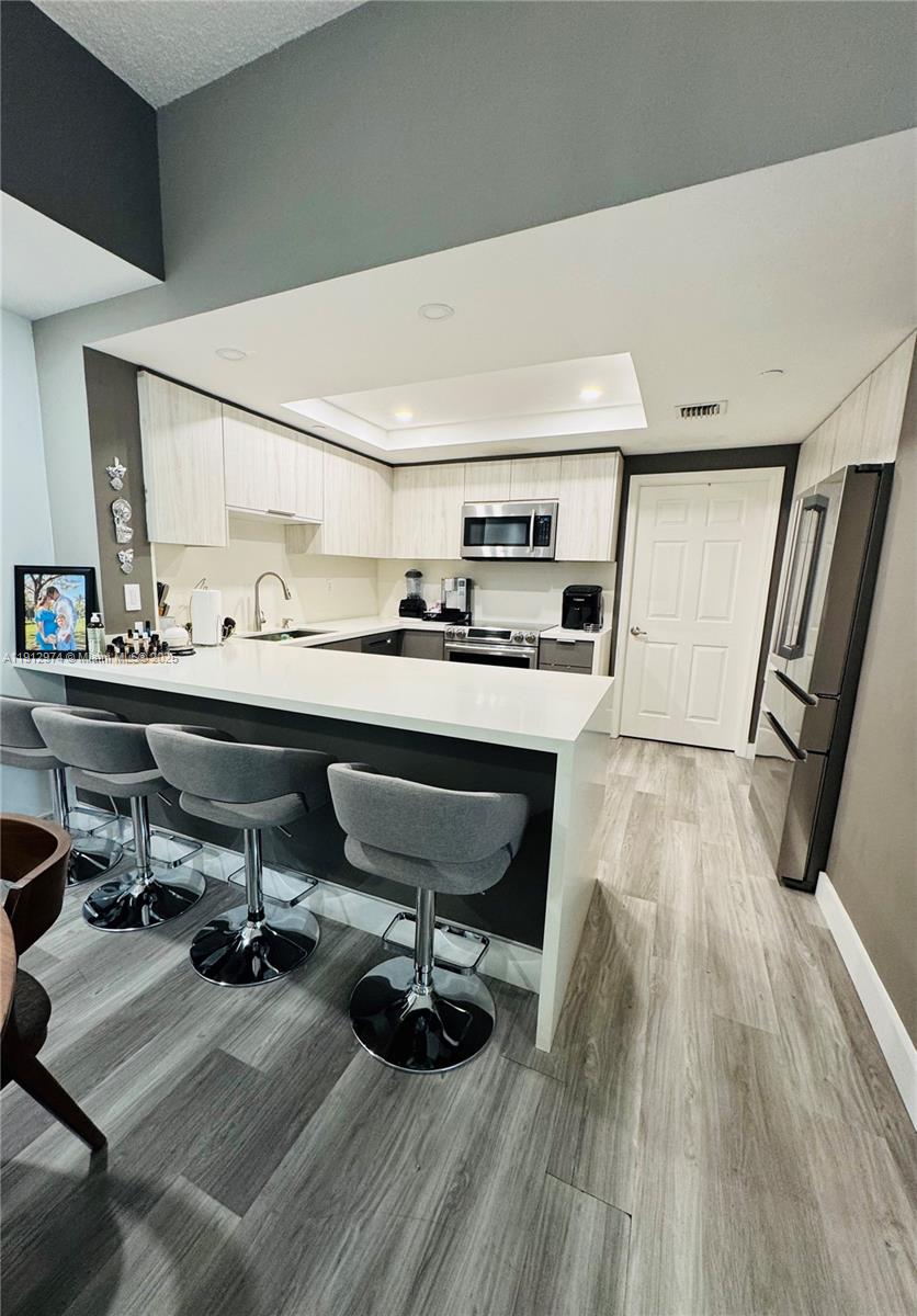 DORAL HOUSE CONDO NO 3 - Residential Lease