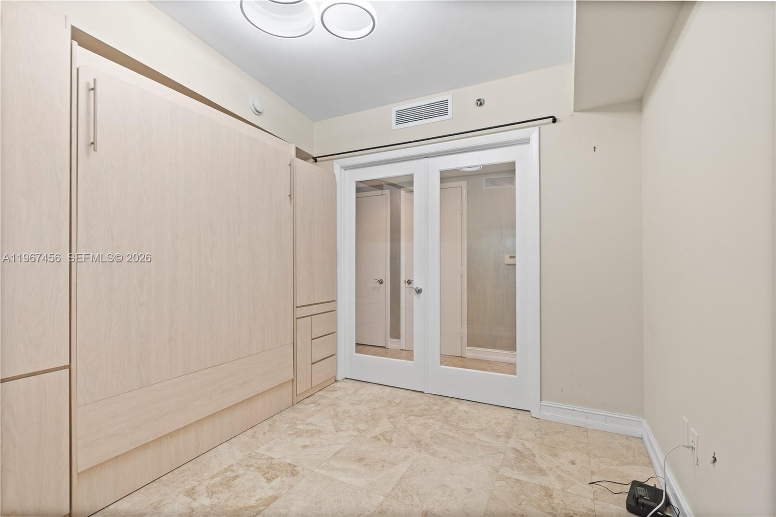 BEACH CLUB CONDO - Residential