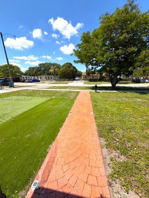 BUNCHE PARK - Residential