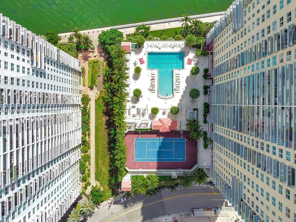 THE MARK ON BRICKELL COND - Residential