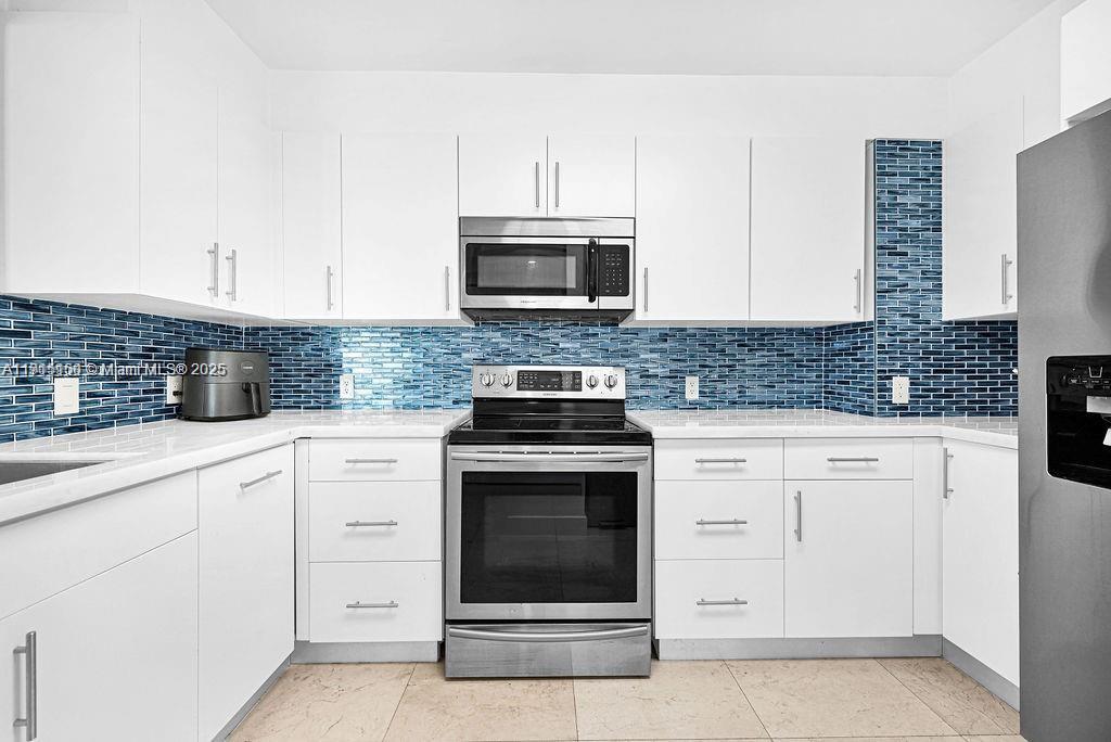 THE MARK ON BRICKELL COND - Residential