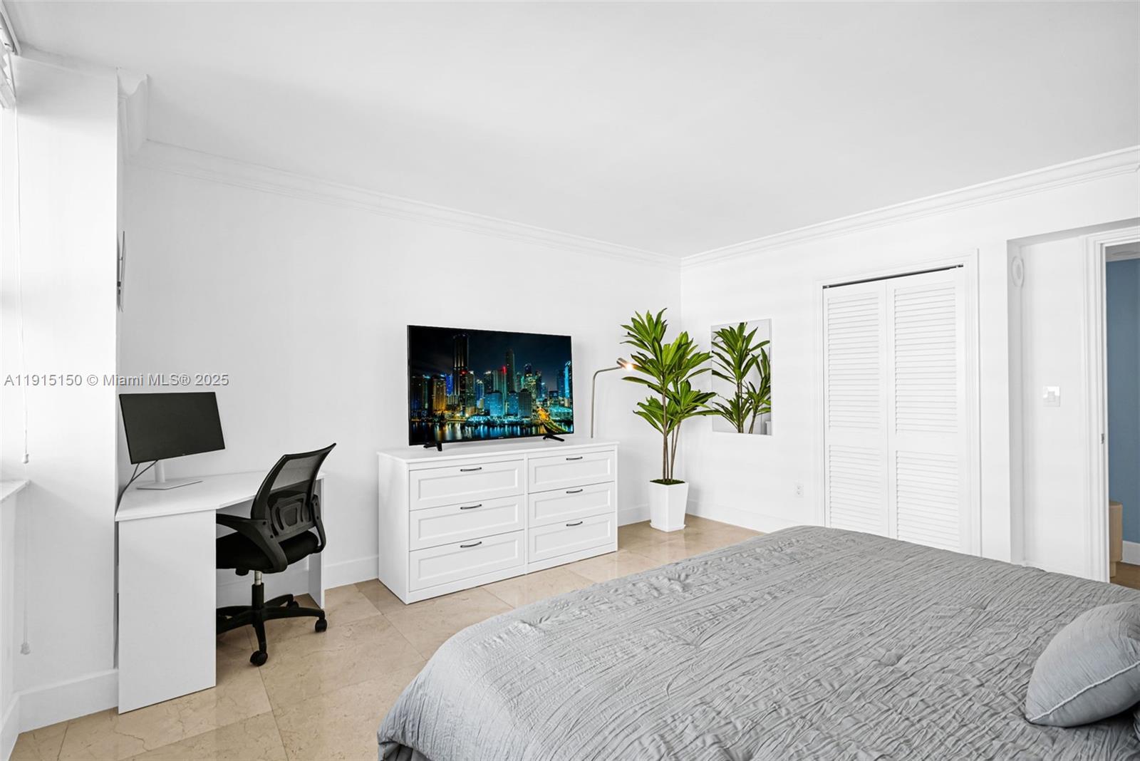 THE MARK ON BRICKELL COND - Residential