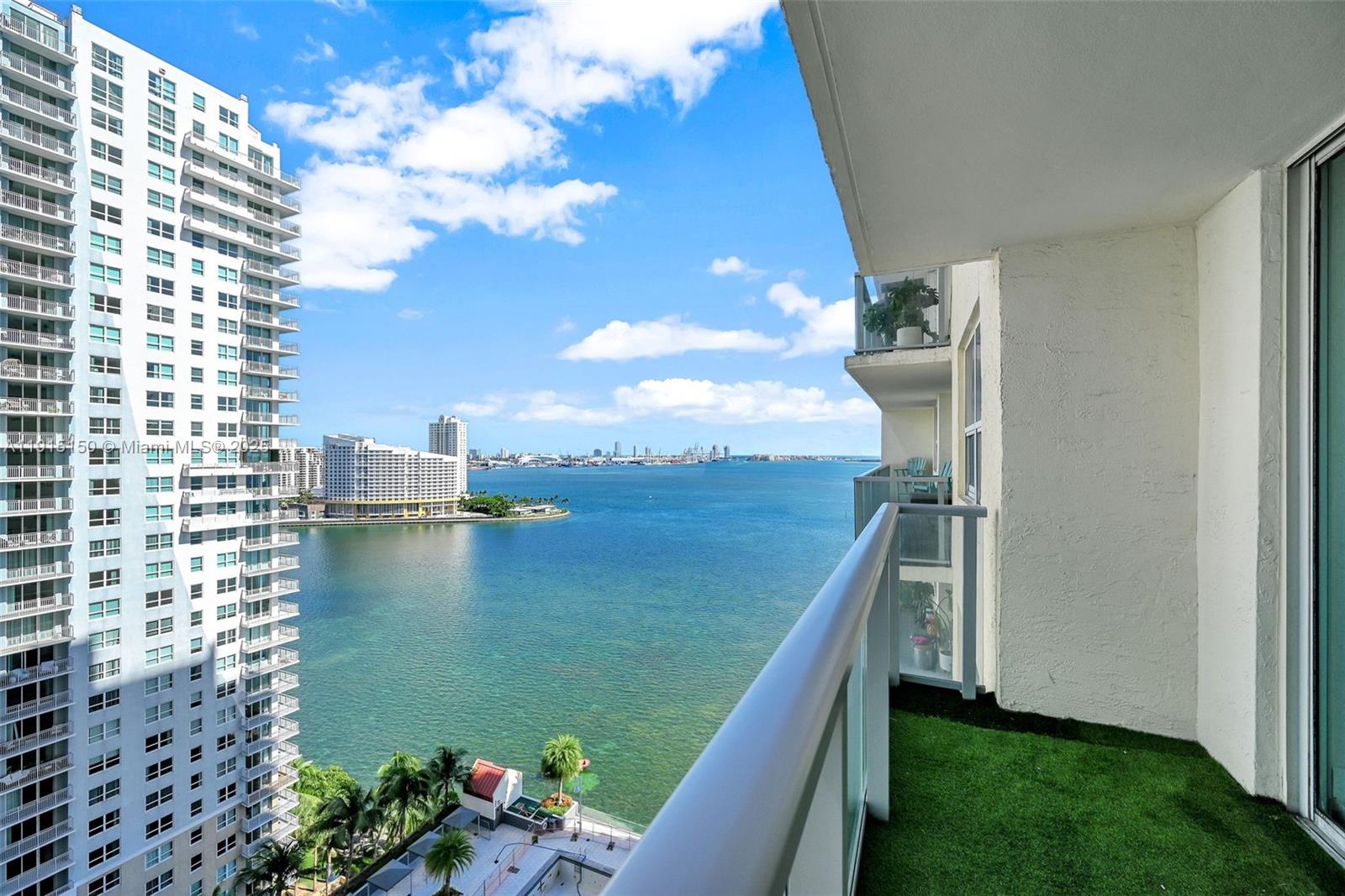 1155 Brickell Bay Dr 2004