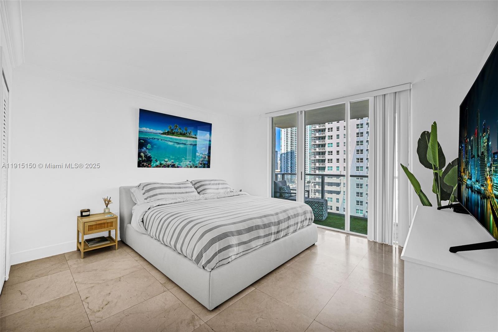 THE MARK ON BRICKELL COND - Residential