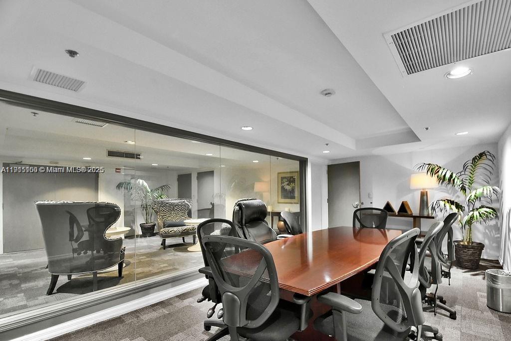 THE MARK ON BRICKELL COND - Residential