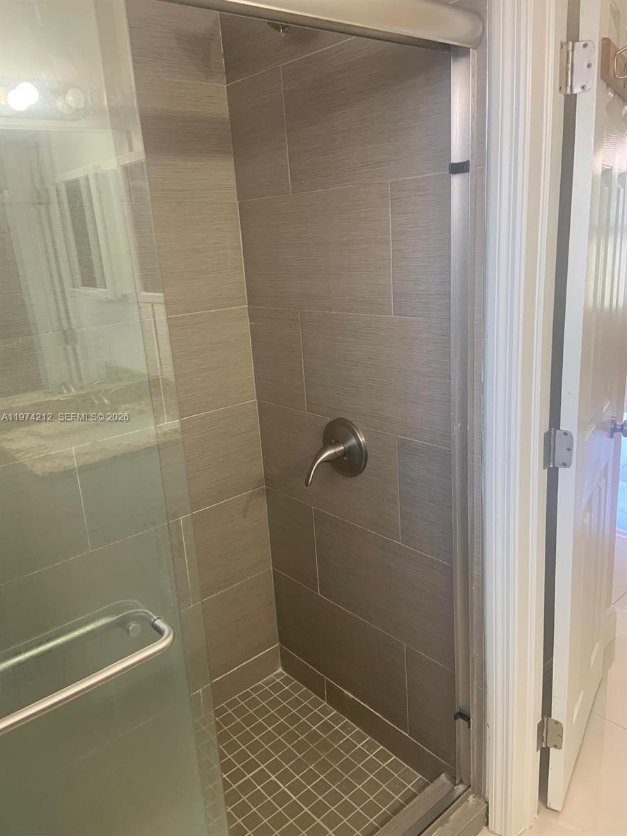 WESTLAWN-CORRECTED PLAT - Residential Income