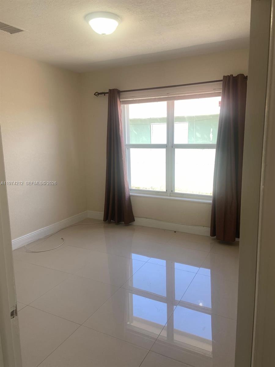 WESTLAWN-CORRECTED PLAT - Residential Income