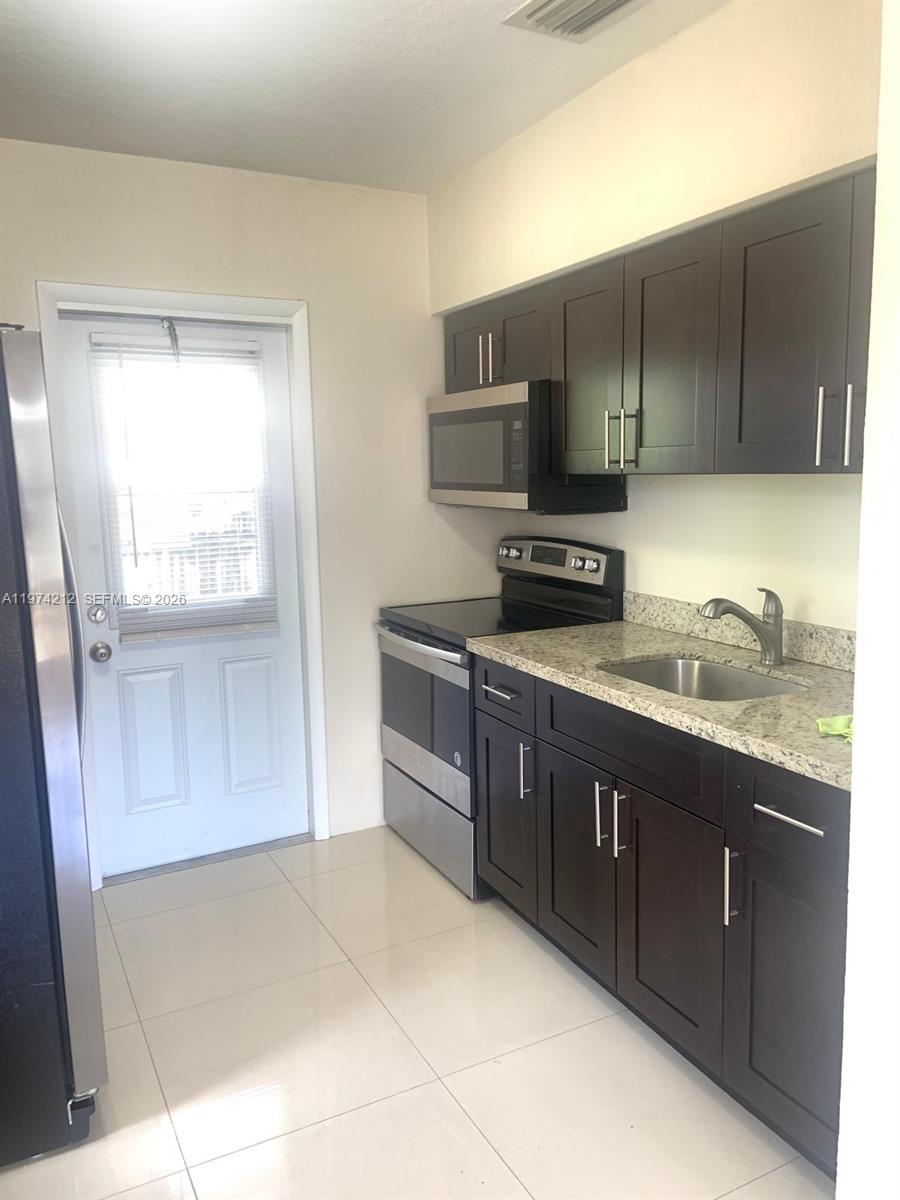 WESTLAWN-CORRECTED PLAT - Residential Income