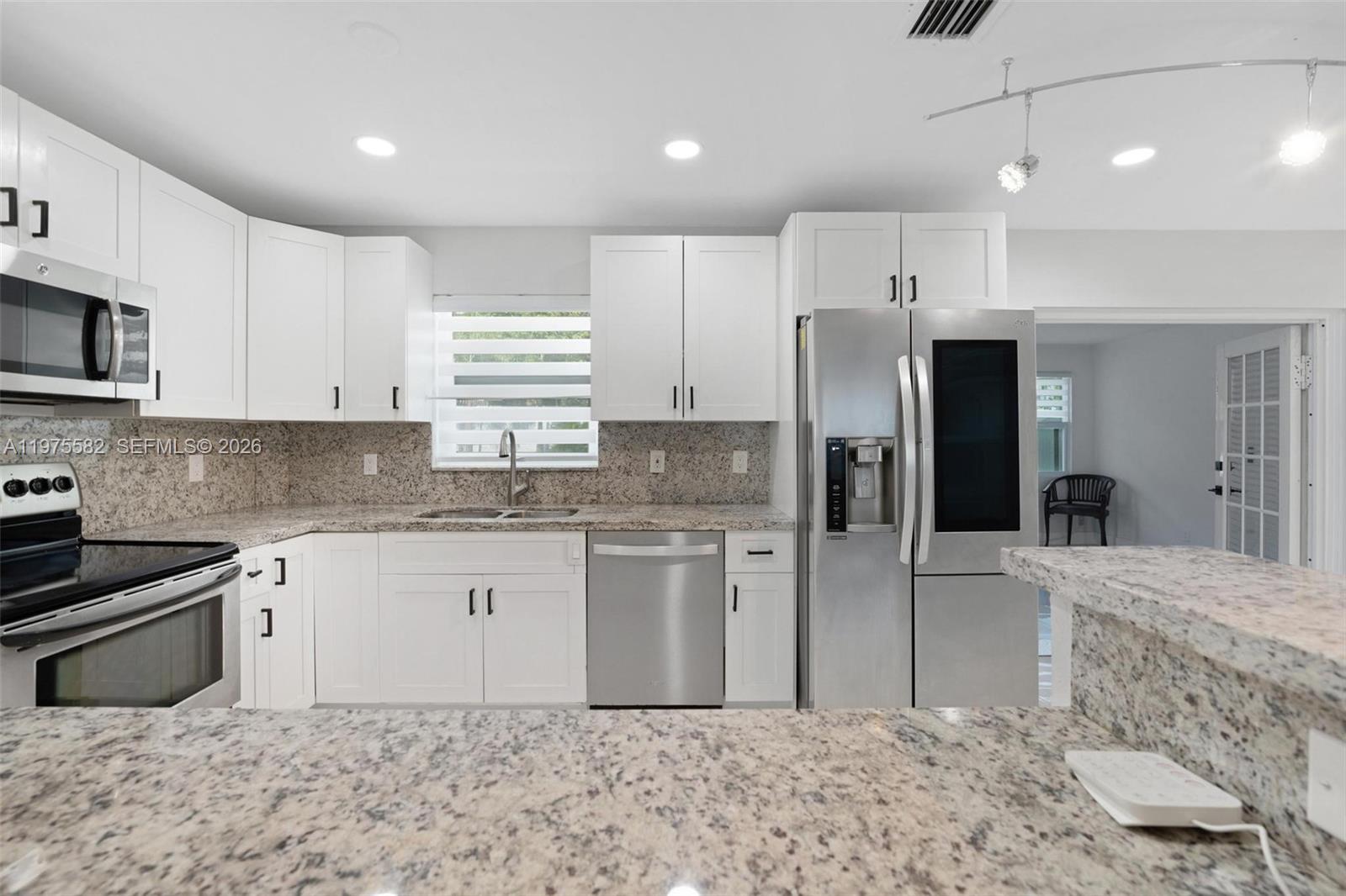 CORAL MANOR FOURTH ADD - Residential