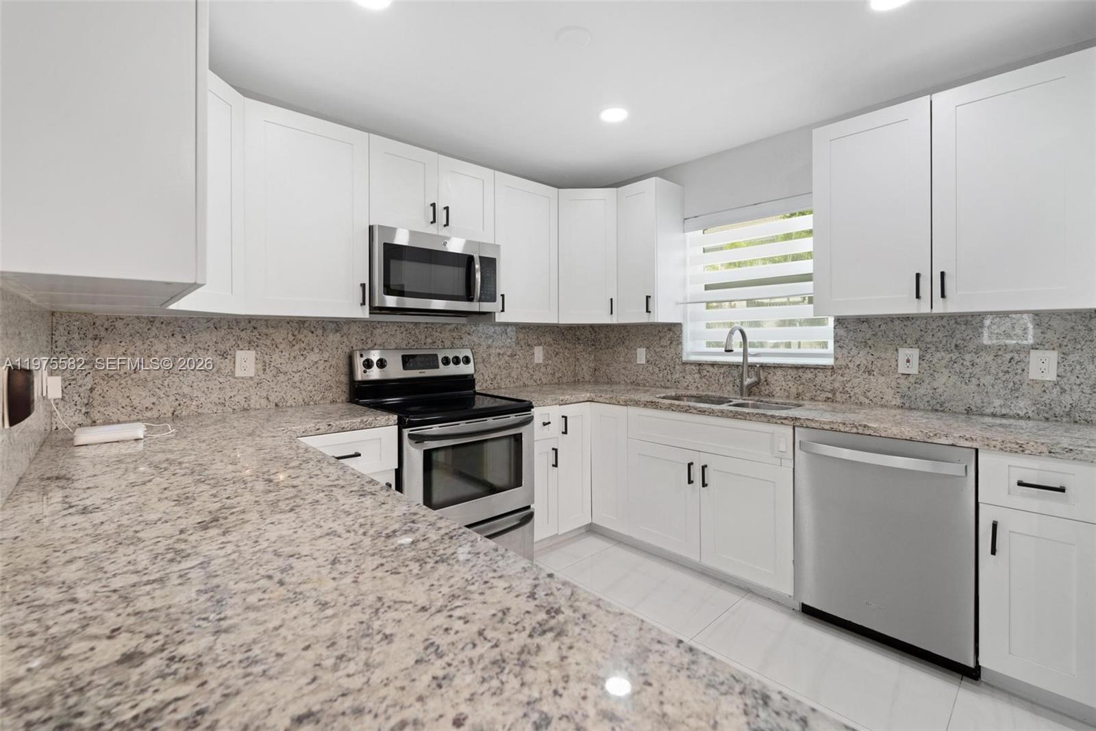 CORAL MANOR FOURTH ADD - Residential