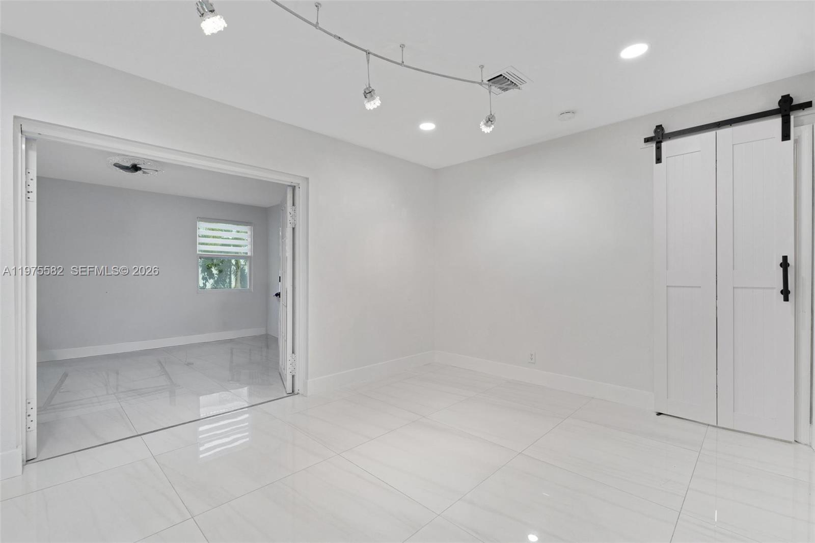 CORAL MANOR FOURTH ADD - Residential