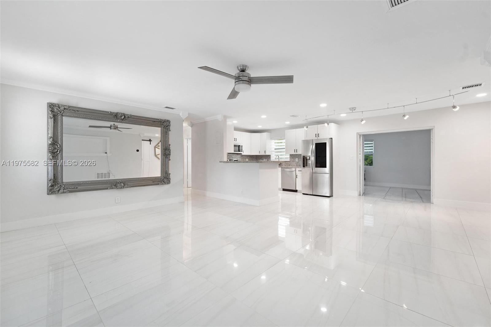 CORAL MANOR FOURTH ADD - Residential