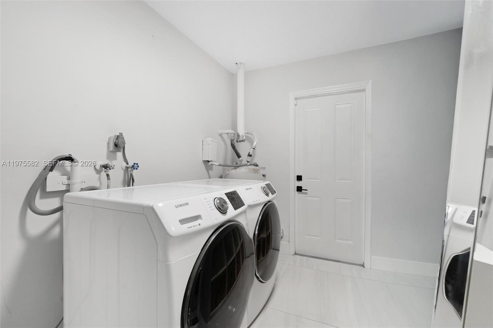 CORAL MANOR FOURTH ADD - Residential