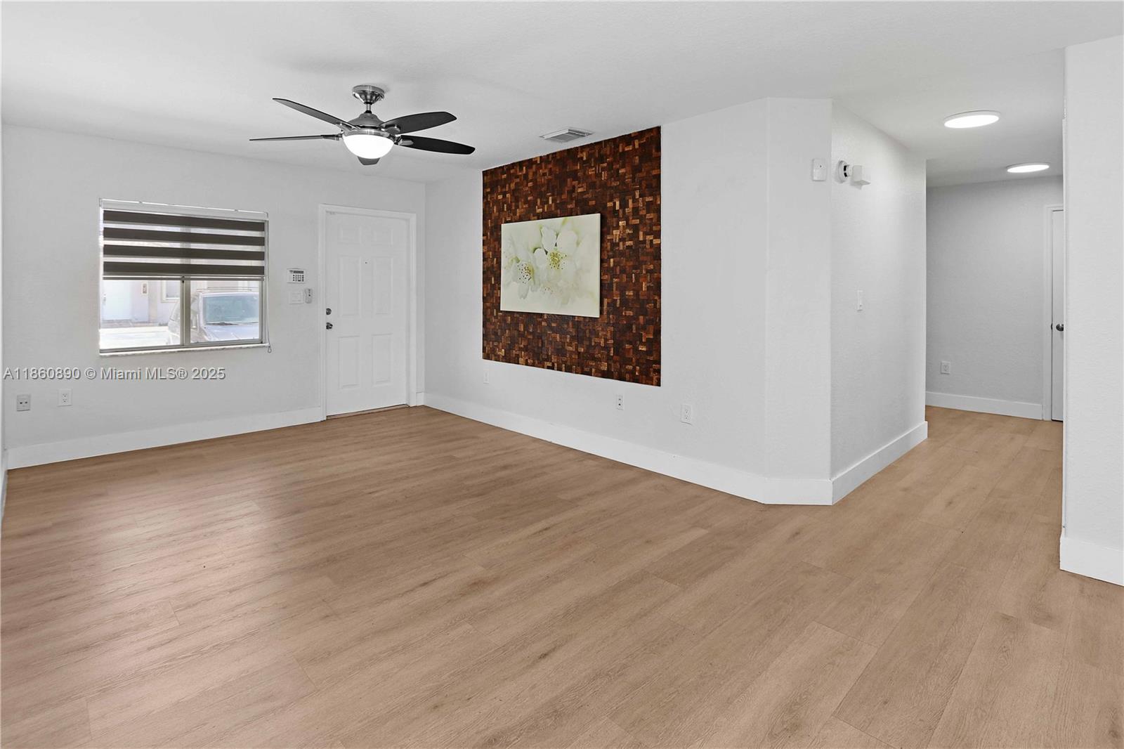 DORAL GRAND CONDO - Residential