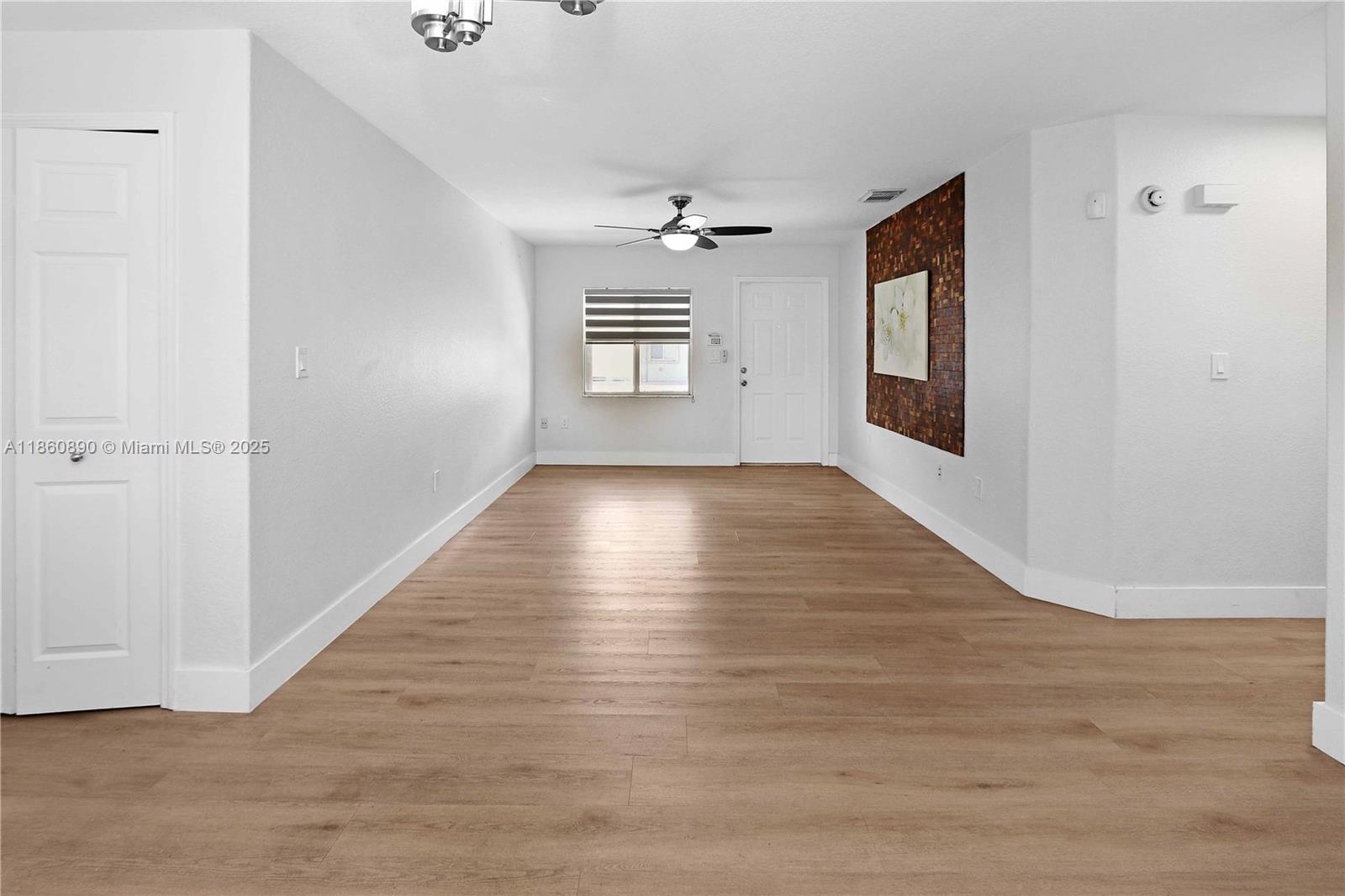 DORAL GRAND CONDO - Residential