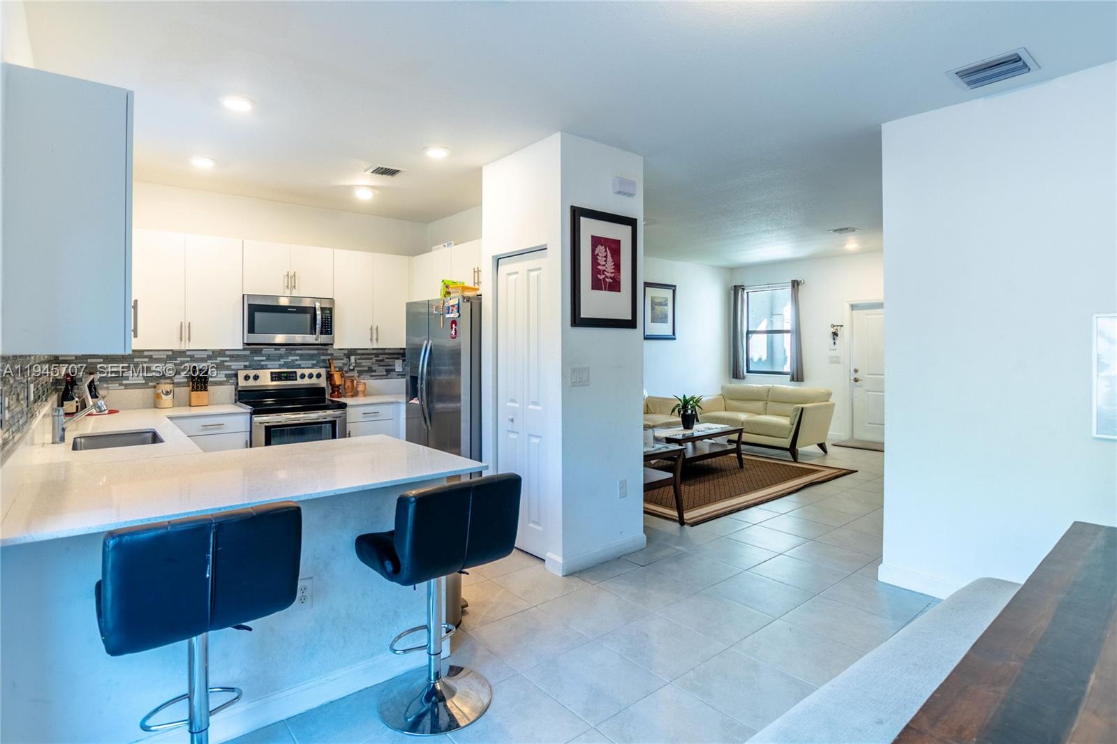 SILVER PALM RESIDENTIAL H - Residential