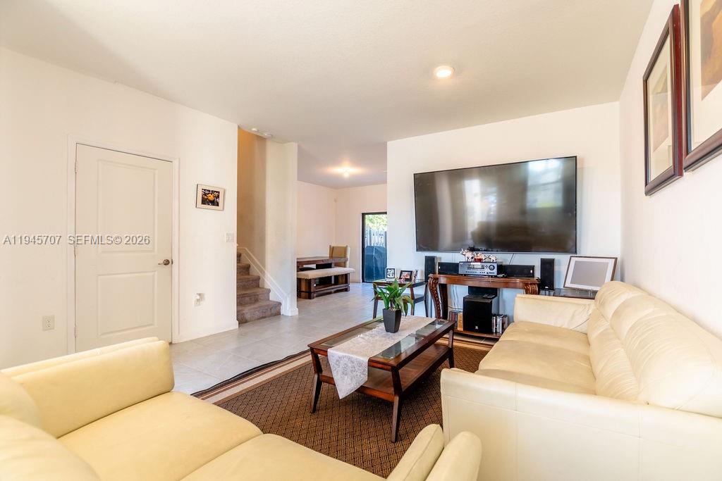 SILVER PALM RESIDENTIAL H - Residential